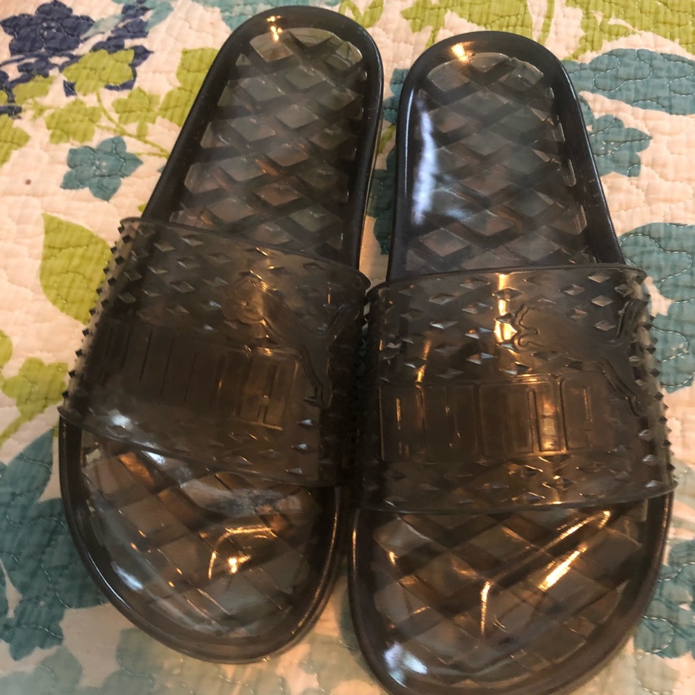 Fenty jelly sandals black size 7 1/2 new in box